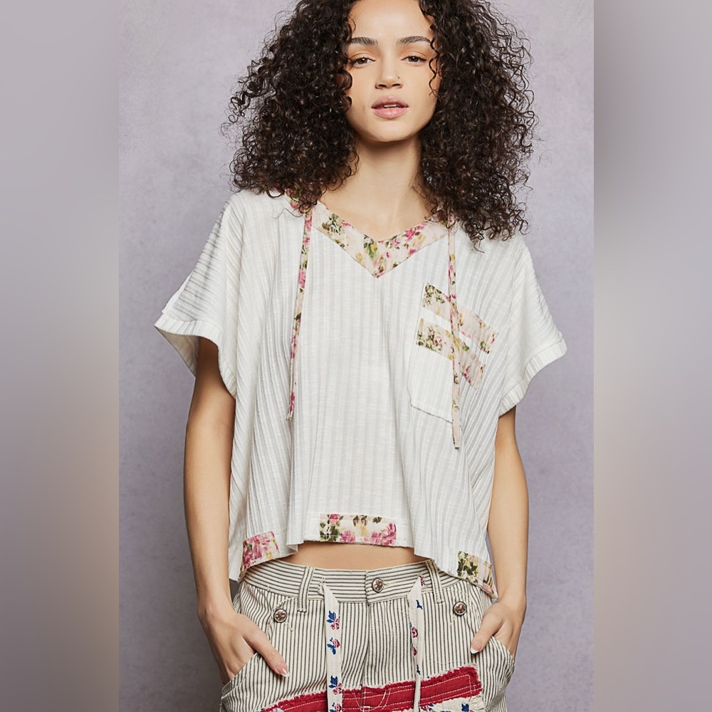 POL Short Sleeve Hooded Top with Back-Open Detail